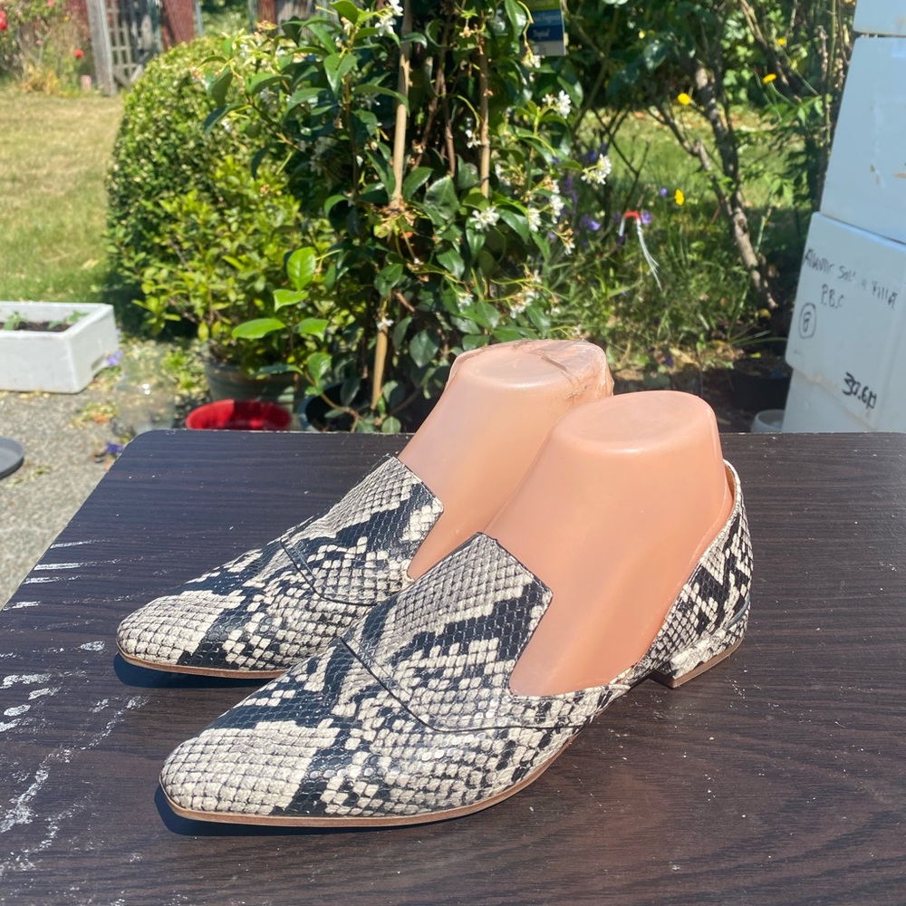 Franco Sarto Women’s Snakeskin Printed Patterned Loafers Shoes Size 6M